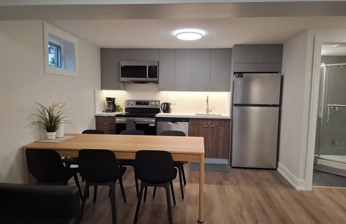 Newtonbrook House | Modern 3-Bedroom Escape + Free Parking