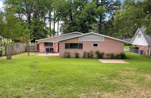 Shreveport House | Modern 3-bedroom house in charming Shreveport