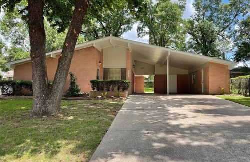 Shreveport House | Modern 3-bedroom house in charming Shreveport