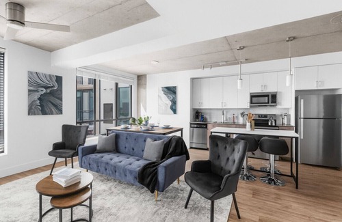 Five Points South Apartment | Modern 3BR Condo | Five Points South Gem