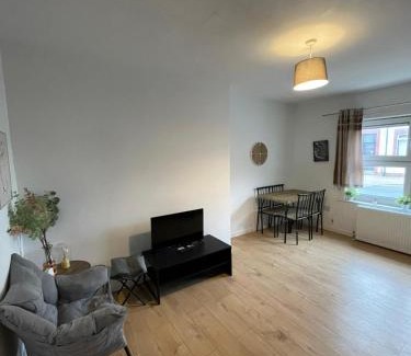 Hartlepool House | Modern 4 Bed Home, Free Parking in Hartlepool town