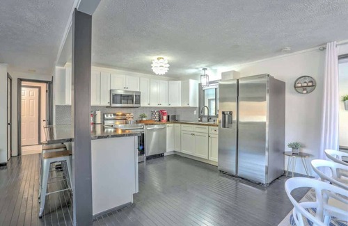East Stroudsburg House | Modern 4 Bedroom Home with Sauna and Game Room in Gated Lake Community