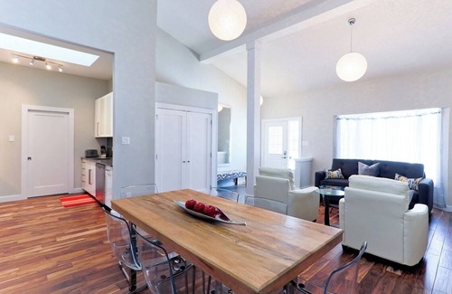 Highland West House | Modern 4 Bedroom Bungalow Townhouse Condo