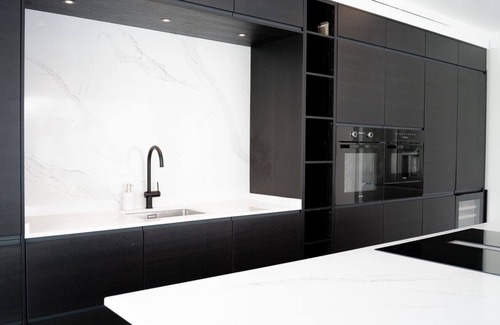 Urbanizacion Marbessa House | Modern 4 Beds Luxe Villa 550m to Las Cañas Beach!