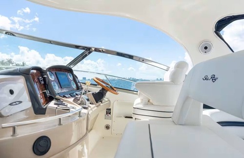 Key West Boat Rental | Modern 46' Yacht 2BR + Salon Bed and 2Bath ~ Key West/Dry Tortugas