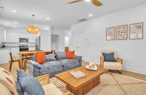 Myrtle Beach House | Modern 4BR Steps to Shore