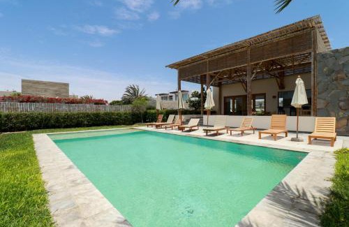 Pisco House | Modern 4BR Villa with Private Pool in Paracas