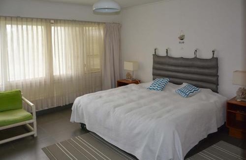 Pisco Apartment | Modern 5BR House with Private Pool in Paracas