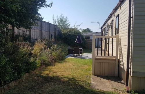 Burnham-on-Sea House | Modern 6 berth caravan close to fishing lakes and beach