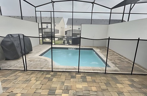 Florida Central Atlantic Coast House | Modern 6BR Villa | Heated Pool | Solara Resort