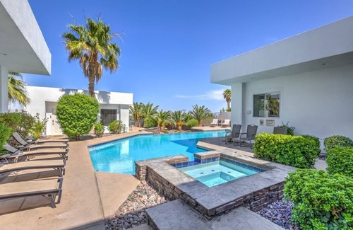 Spring Valley Villa | Modern 7000sf Villa, Private Basketball/tennis Court Pool Sleeps 24