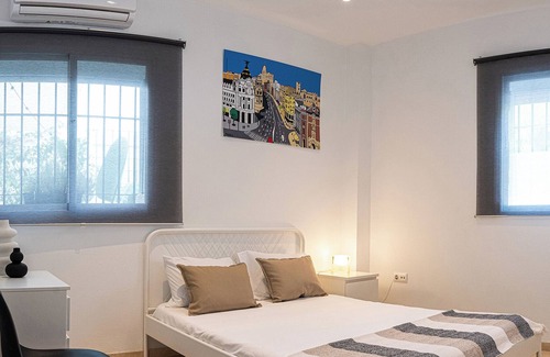 Sanlucar de Barrameda Apartment | Modern apartment right by the beach (400 metres). % Weekly Discounts. New