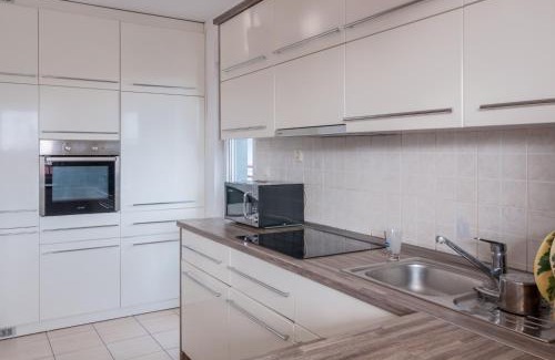 Ruma Apartment | Modern and bright apartment in Ruma