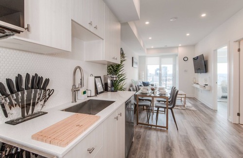 Kitchener Apartment | Modern and Cozy in Central KW