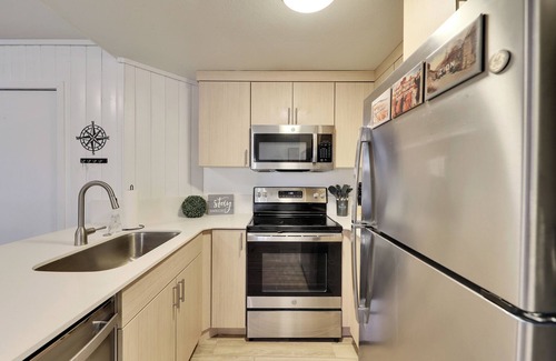 Brian Head Condo | Modern and Cozy Retreat - Steps from the Slopes!