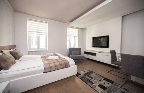 Old Town Apartment | Modern and Design Quadruplex near Cathedral