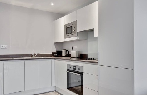 Bordesley Apartment | Modern and Roomy 1 Bed Flat in Central Birmingham