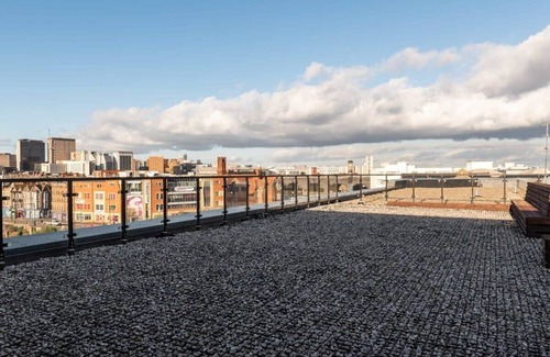 Bordesley Apartment | Modern and Roomy 1 Bed Flat in Central Birmingham