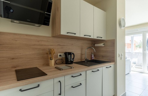 Mimizan-Plage Apartment | Modern Apartment 400m from Ocean, Sleeps 4, 2 Stars Rating, Forest Edge