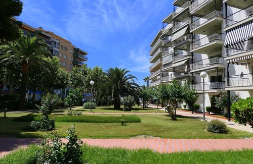 Salou City Centre Apartment | Modern apartment 3 minutes from the beach