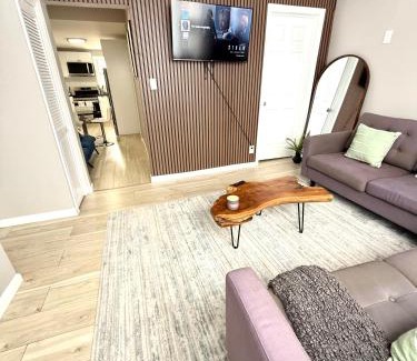 West New York Apartment | Modern Apartment 3BR 1BD West New York 15 minutes to NYC