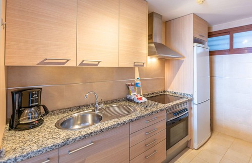 Nerja Apartment | Modern apartment - airco - pool - Wifi - covered parking - terrace - 2 bedrooms