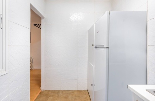 Capuchinos Apartment | Modern Apartment "Capuchinos IZQUIERDA" in the City Centre with Balcony, Air Conditioning & Wi-Fi