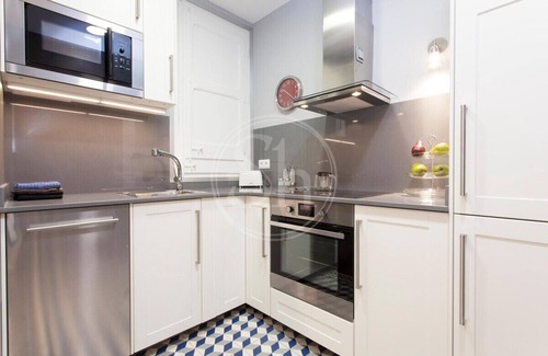 La Nova Esquerra de l'Eixample Apartment | Modern apartment in the Eixample