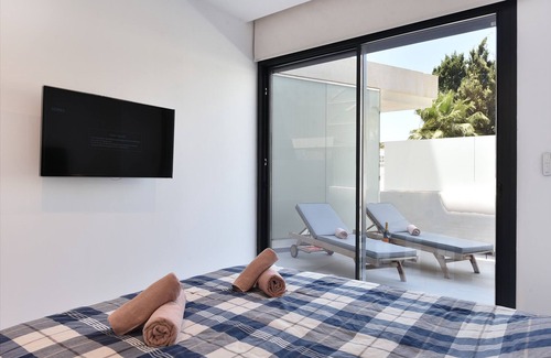 Fuengirola Apartment | Modern apartment in Fuengirola, 5 min walk to the beach