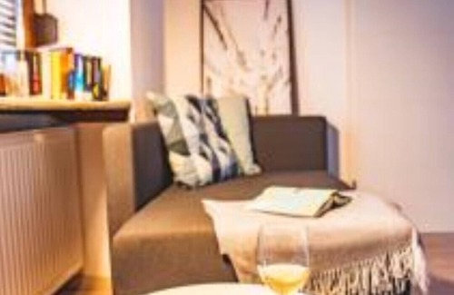 Neuwied Apartment | Modern apartment in Neuwied City - within walking distance of the Rhine
