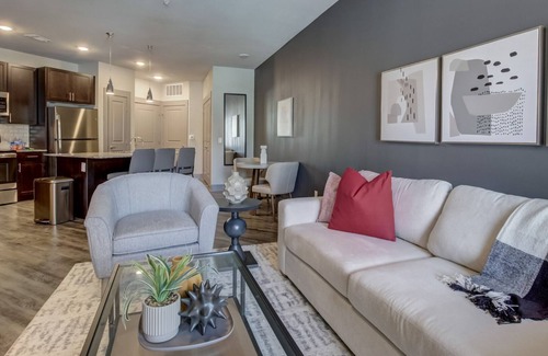 Denton Apartment | Modern Apartment in Prime Location (ID1205X506)