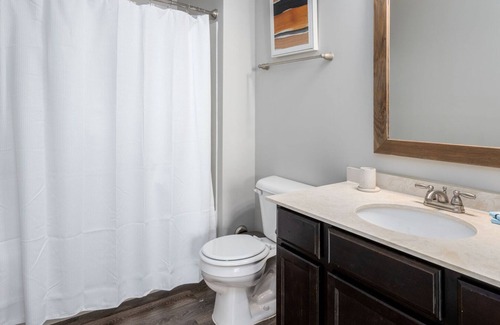 Northwest Columbus Apartment | Modern Apartment in Prime Location (ID8193X50)