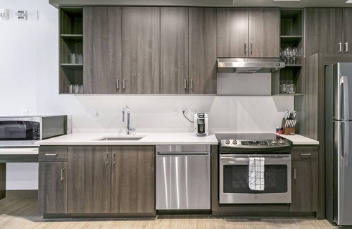 Downtown Tucson Apartment | Modern Apartment in Prime Location (ID7094X61)