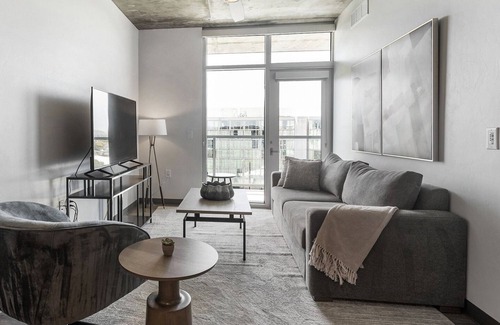 Downtown Tucson Apartment | Modern Apartment in Prime Location (ID7458X47)