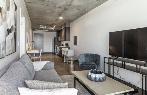 Downtown Tucson Apartment | Modern Apartment in Prime Location (ID7458X47)