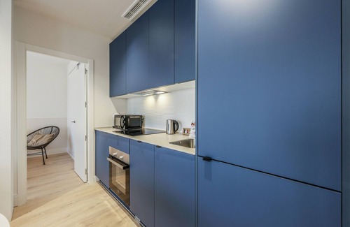 Puerta del Angel Apartment | Modern apartment near the Royal Palace 03