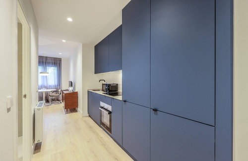 Puerta del Angel Apartment | Modern apartment near the Royal Palace 04