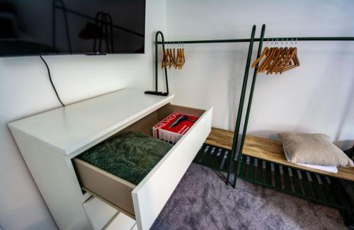 Kirkcaldy Apartment | Modern apartment - sleeps 4
