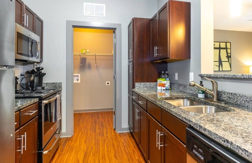Vestavia Hills Apartment | Modern Apartment in Prime Location (ID5505)