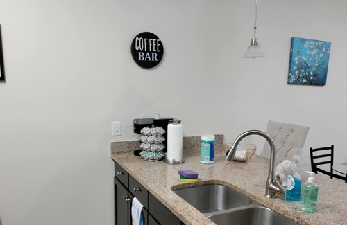 Deerwood Apartment | : Modern apartment with pool, close to beaches