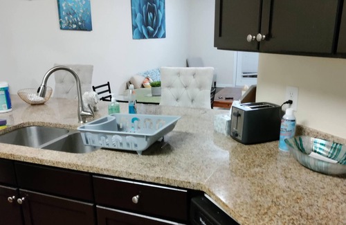 Deerwood Apartment | : Modern apartment with pool, close to beaches