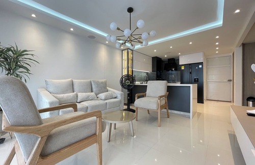 Cali Apartment | Modern apt in Cali w/3 comfy beds & A/C in all rooms for restful stay