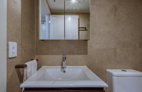 Braddon Apartment | Modern apt in heart of the city