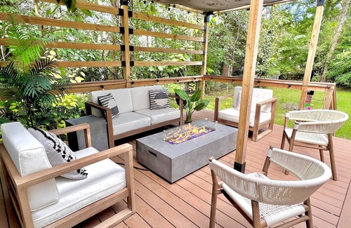 Tallahassee House | Modern Artsy 4bd/2ba Central w/1PM CHECK IN! 5beds/Sleeps 10
