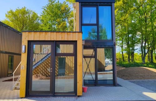 Wertheim Apartment | Modern ausgebauter Überseecontainer als Tiny House
