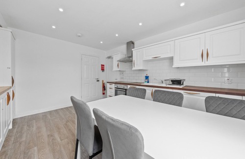 Bannockburn Bed & Breakfast | Modern Bannockburn Guest House - Room 3