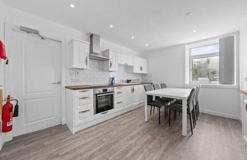 Bannockburn House | Modern Bannockburn Guest House - Ensuite Rooms Only