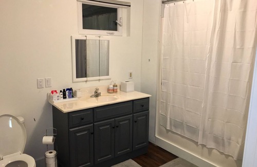 East Pensacola Heights Apartment | MODERN BAYOU BOAT RAMP STUDIO