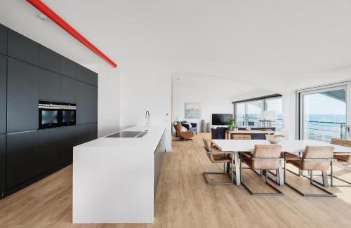 Lancing Apartment | Modern beach apartment