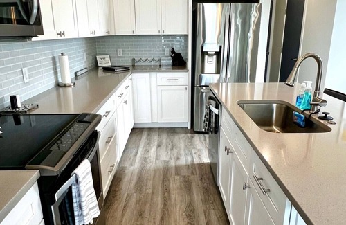 North Carolina Coast House | MODERN Beach Home! Dogs Welcome! 6 Passenger Golf Cart & Free Town of CB Parking